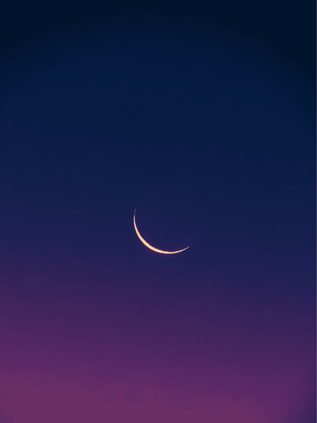 Crescent moon in a night sky, symbol of the new moon circle